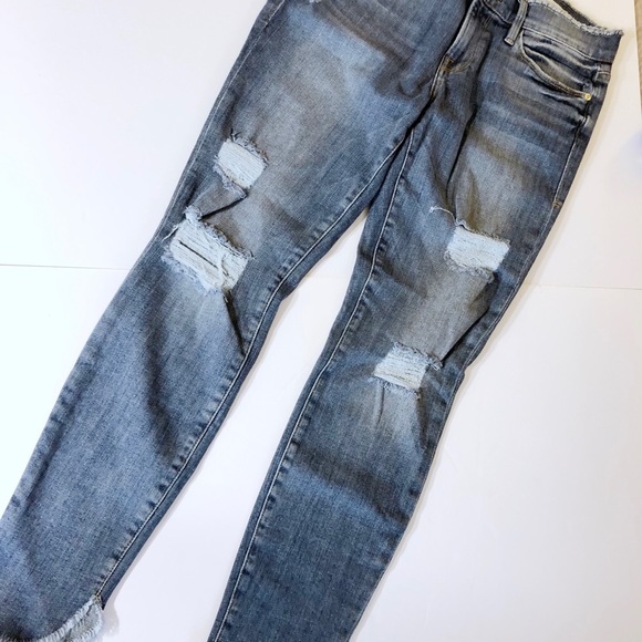 🔥 FIRE SALE CLOSET CLOSING🔥 NWOT Frame Denim le skinny fray waist petal hem - Picture 3 of 9